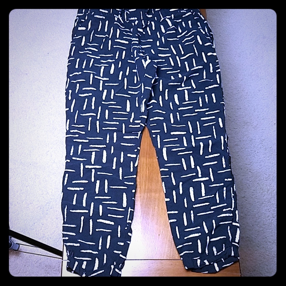 Old Navy Capris Pants